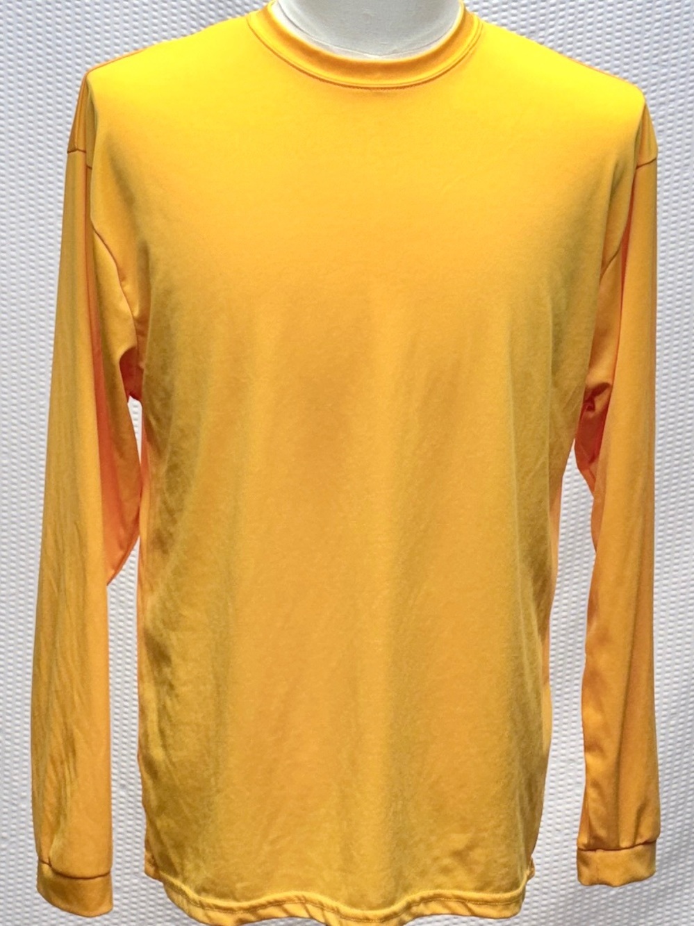 C2 Sport Long Sleeve Performance Tee Men’s Large Yellow Polyester Athletic Shirt